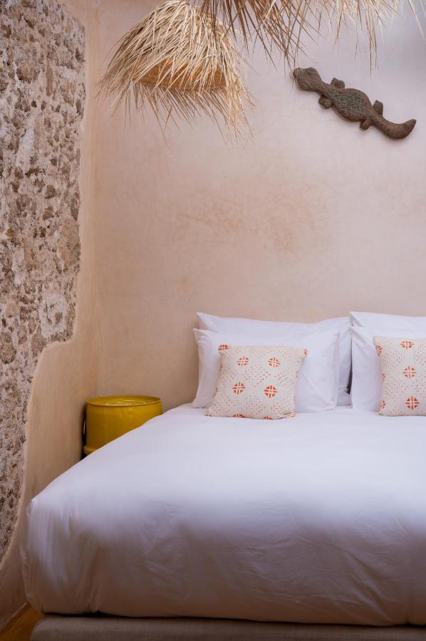 Mama Lova Hotel, Riad, Restaurant & Spa Эс-Сувейра Экстерьер фото
